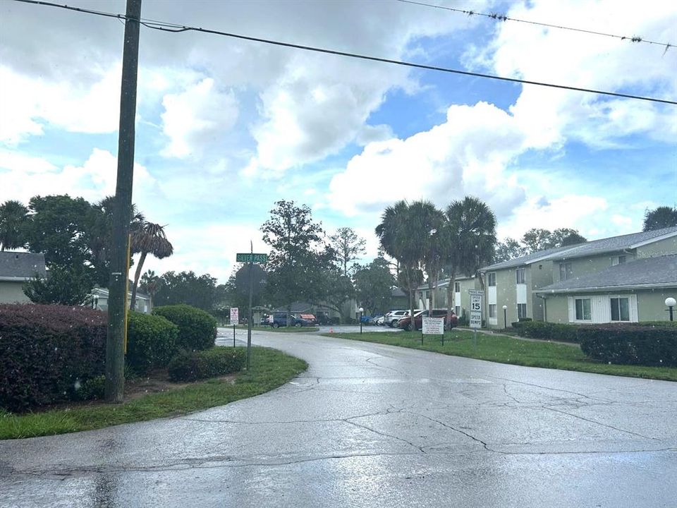 For Sale: $142,500 (2 beds, 2 baths, 1072 Square Feet)