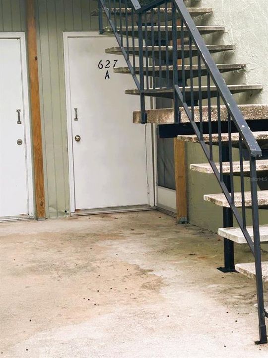 For Sale: $142,500 (2 beds, 2 baths, 1072 Square Feet)