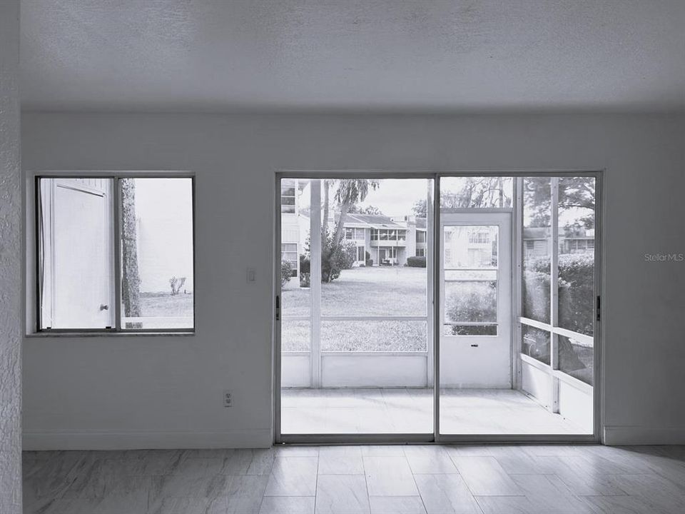 For Sale: $142,500 (2 beds, 2 baths, 1072 Square Feet)
