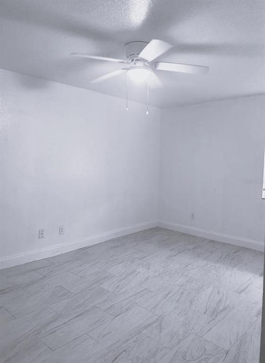 For Sale: $142,500 (2 beds, 2 baths, 1072 Square Feet)