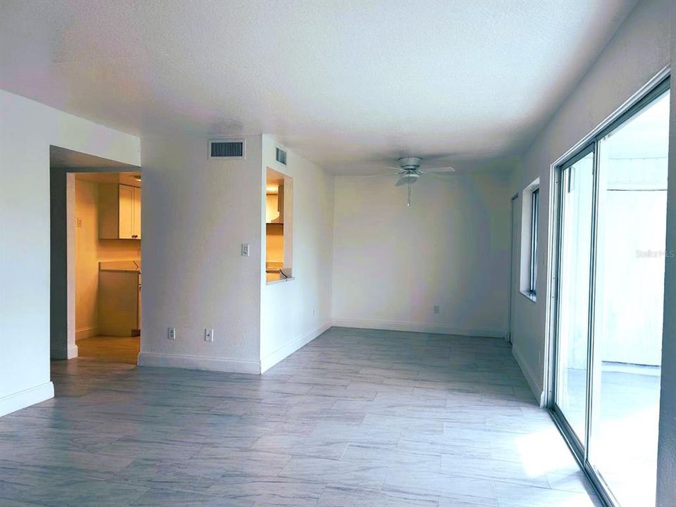 For Sale: $142,500 (2 beds, 2 baths, 1072 Square Feet)