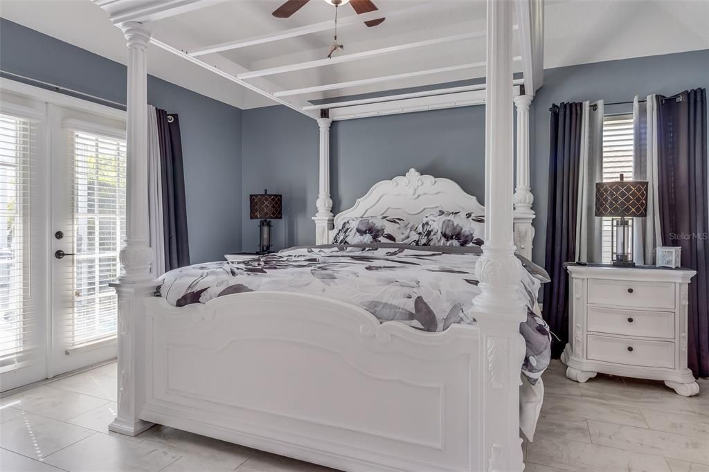 For Sale: $439,900 (3 beds, 2 baths, 1834 Square Feet)