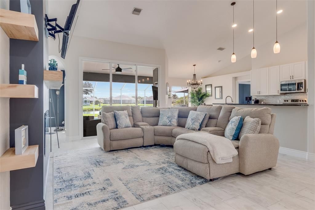 For Sale: $439,900 (3 beds, 2 baths, 1834 Square Feet)