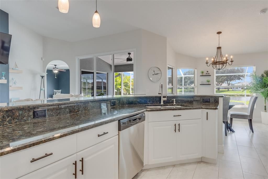 For Sale: $439,900 (3 beds, 2 baths, 1834 Square Feet)