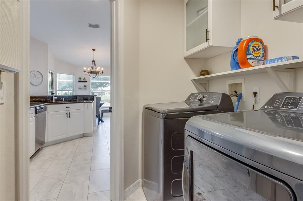 For Sale: $439,900 (3 beds, 2 baths, 1834 Square Feet)