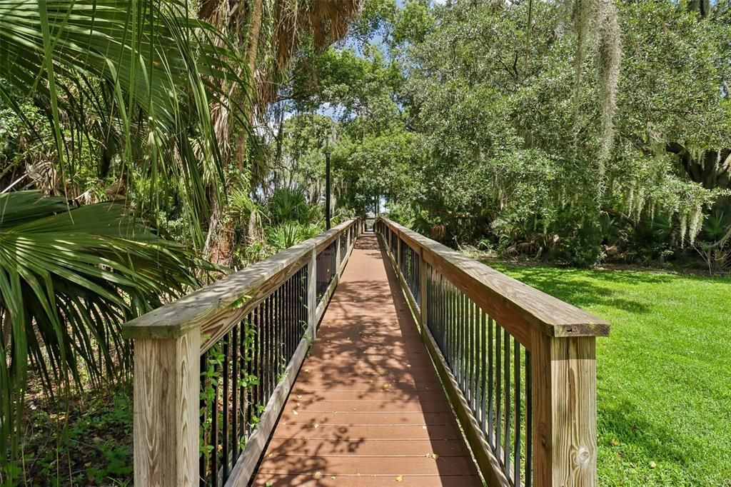 For Sale: $1,600,000 (6 beds, 5 baths, 5239 Square Feet)