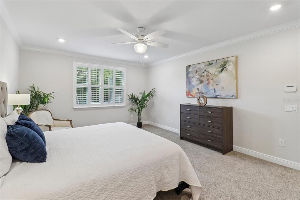 For Sale: $1,600,000 (6 beds, 5 baths, 5239 Square Feet)
