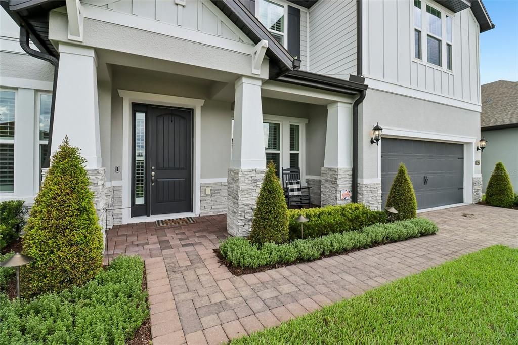 For Sale: $1,600,000 (6 beds, 5 baths, 5239 Square Feet)