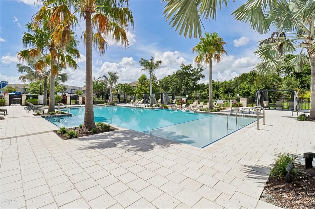 For Sale: $1,600,000 (6 beds, 5 baths, 5239 Square Feet)