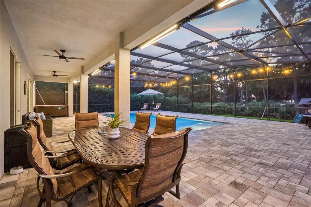For Sale: $1,600,000 (6 beds, 5 baths, 5239 Square Feet)