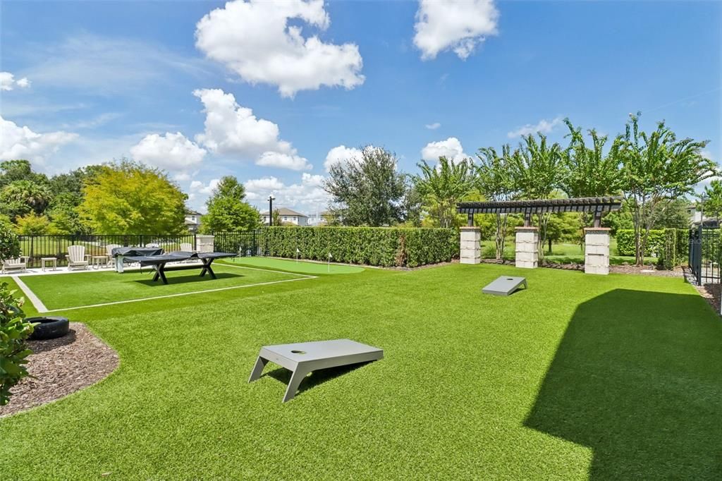 For Sale: $1,600,000 (6 beds, 5 baths, 5239 Square Feet)