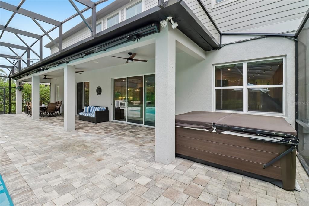 For Sale: $1,600,000 (6 beds, 5 baths, 5239 Square Feet)