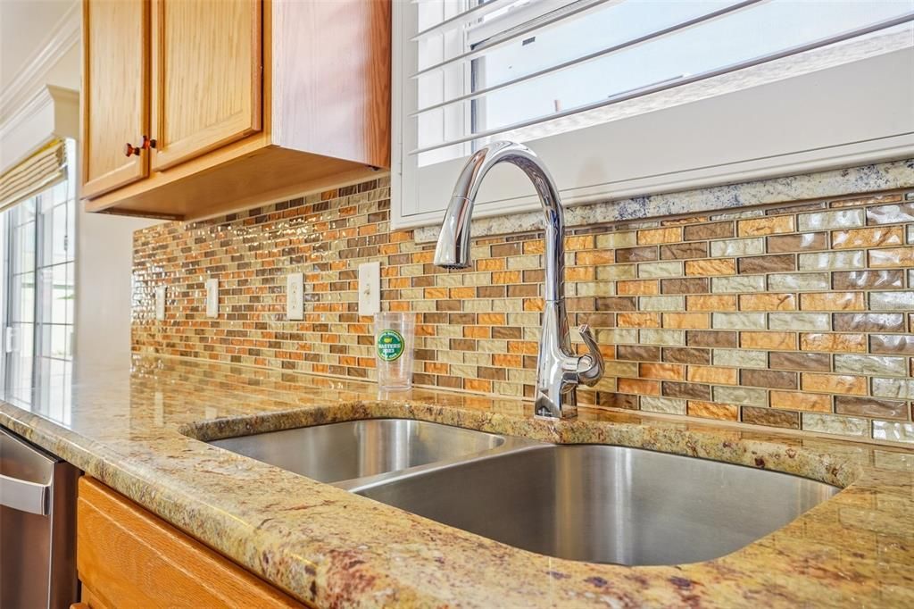 En Venta: $325,000 (2 camas, 2 baños, 1165 Pies cuadrados)