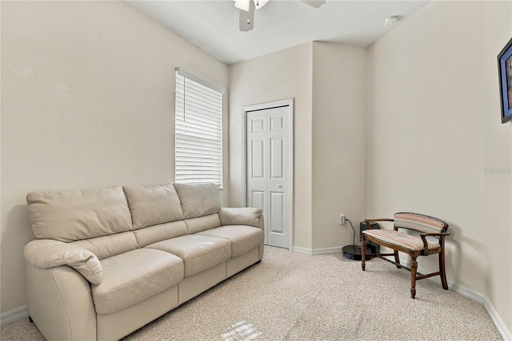 For Sale: $325,000 (3 beds, 2 baths, 1654 Square Feet)