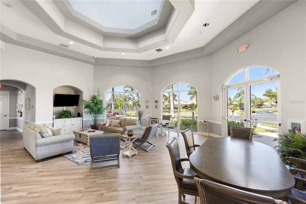 For Sale: $325,000 (3 beds, 2 baths, 1654 Square Feet)
