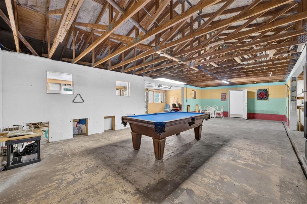 En Venta: $699,000 (5 camas, 2 baños, 2498 Pies cuadrados)