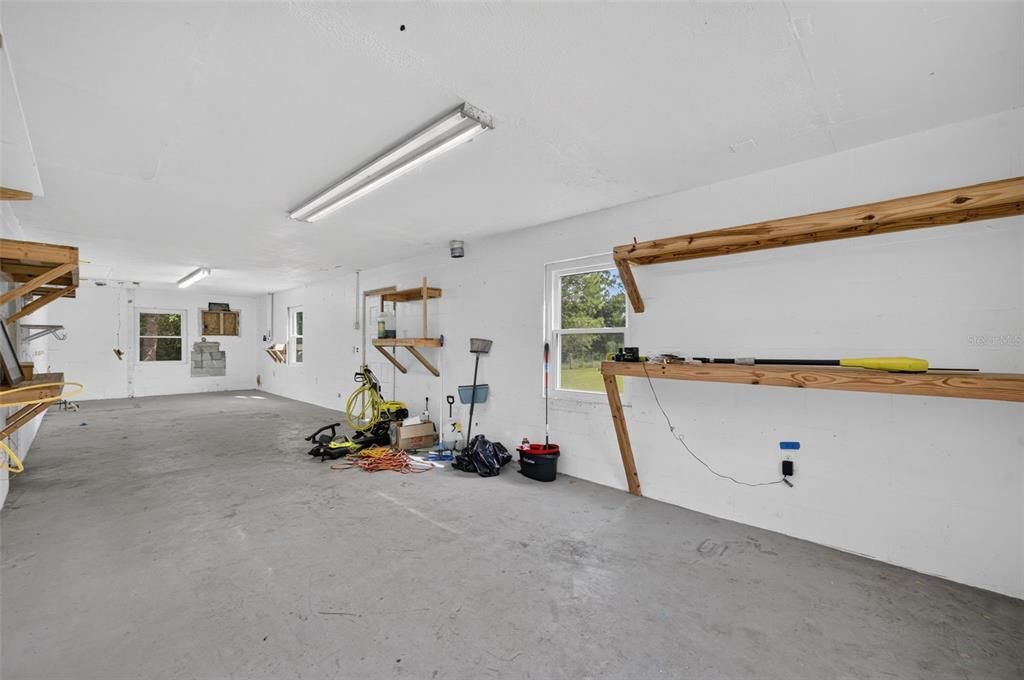 En Venta: $699,000 (5 camas, 2 baños, 2498 Pies cuadrados)