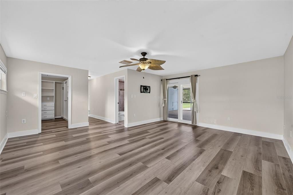 En Venta: $699,000 (5 camas, 2 baños, 2498 Pies cuadrados)