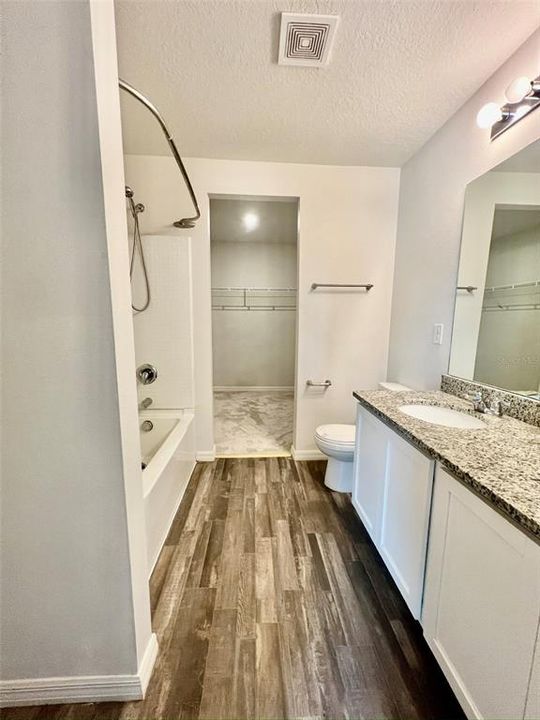 В аренду: $1,995 (3 спален, 2 ванн, 1660 Квадратных фут)