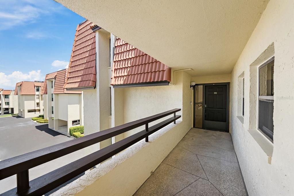 For Sale: $499,000 (2 beds, 2 baths, 1255 Square Feet)