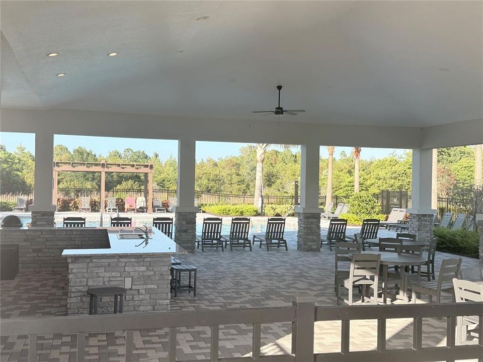 For Rent: $2,250 (3 beds, 2 baths, 1463 Square Feet)