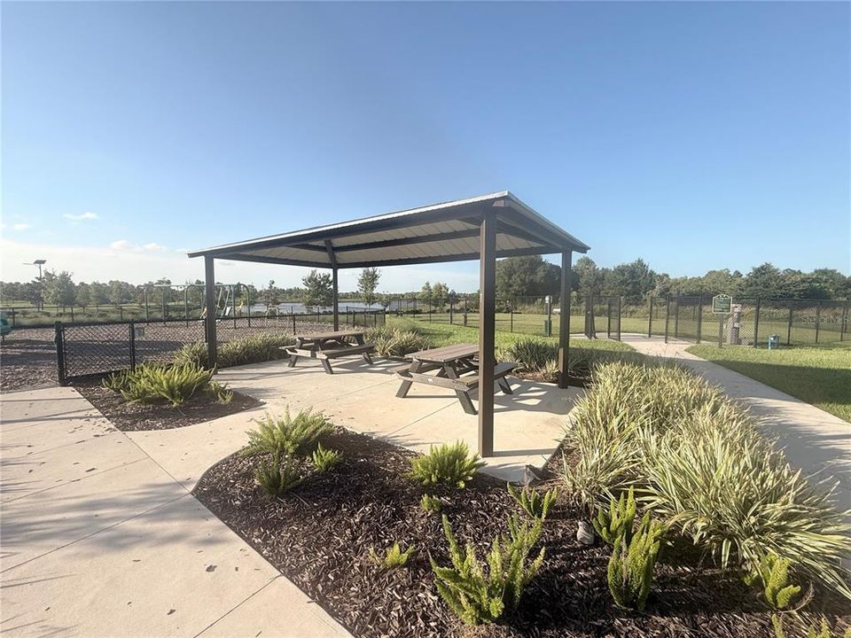 For Rent: $2,250 (3 beds, 2 baths, 1463 Square Feet)