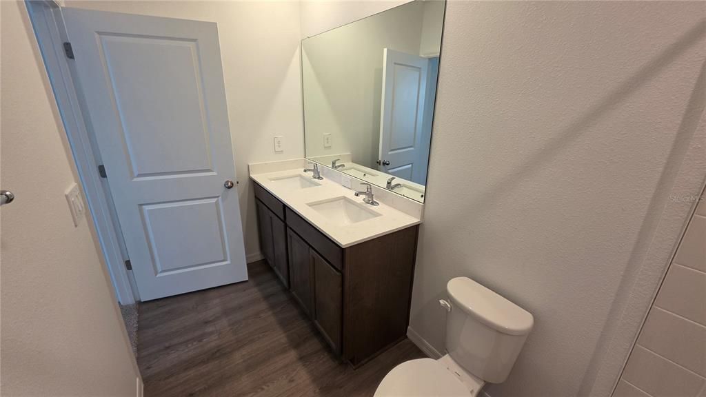 For Rent: $2,195 (3 beds, 2 baths, 1463 Square Feet)