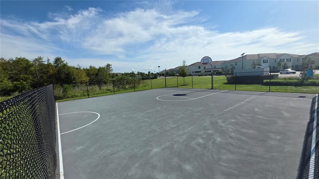For Rent: $2,195 (3 beds, 2 baths, 1463 Square Feet)