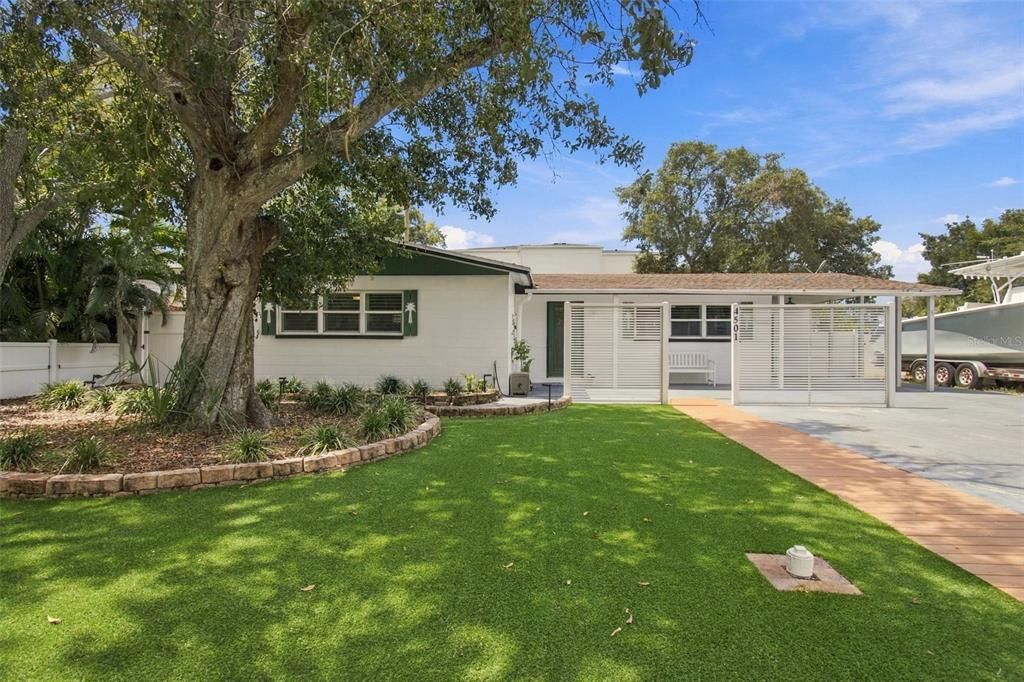 For Sale: $525,000 (2 beds, 2 baths, 1306 Square Feet)