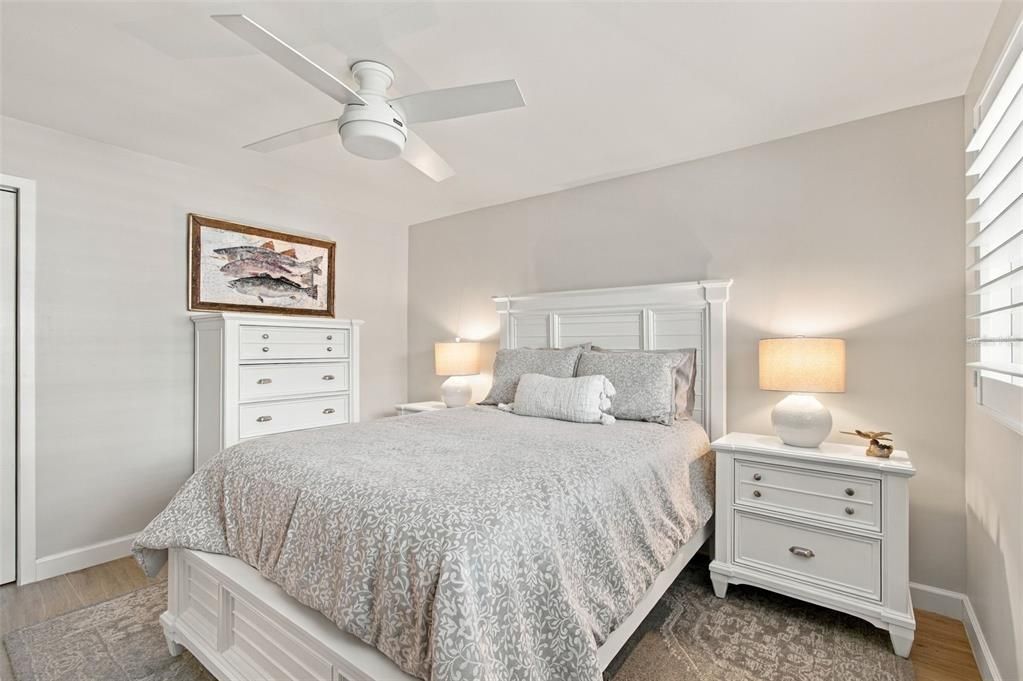 For Sale: $525,000 (2 beds, 2 baths, 1306 Square Feet)