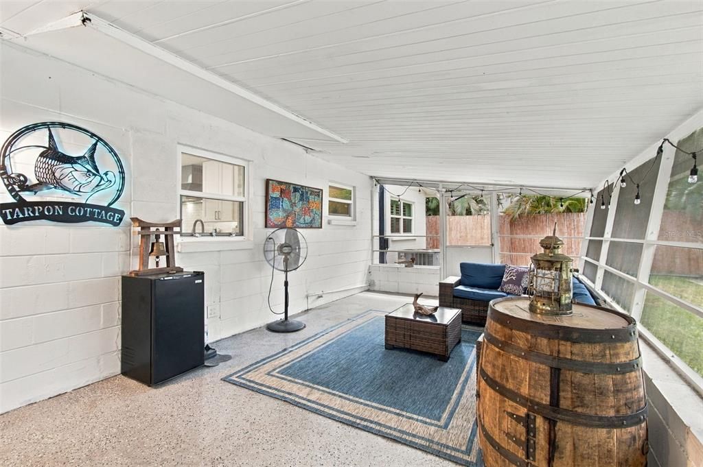 For Sale: $525,000 (2 beds, 2 baths, 1306 Square Feet)