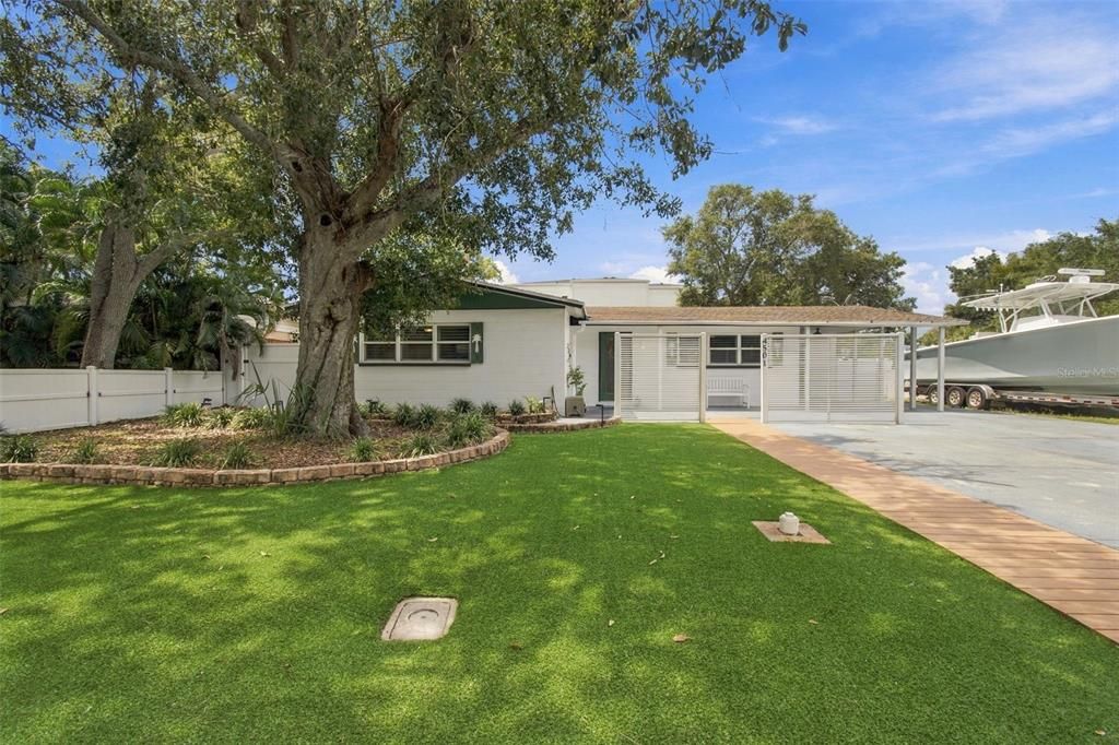For Sale: $525,000 (2 beds, 2 baths, 1306 Square Feet)