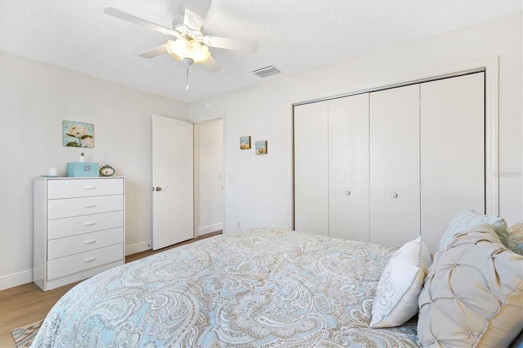 For Sale: $298,888 (3 beds, 2 baths, 1224 Square Feet)
