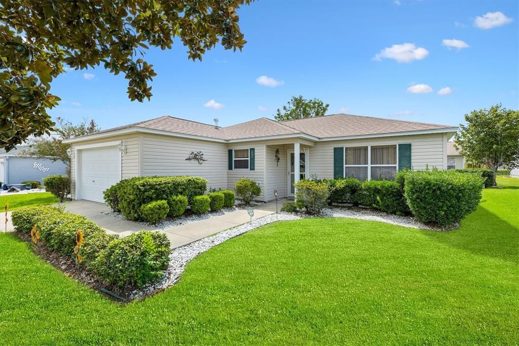 For Sale: $298,888 (3 beds, 2 baths, 1224 Square Feet)