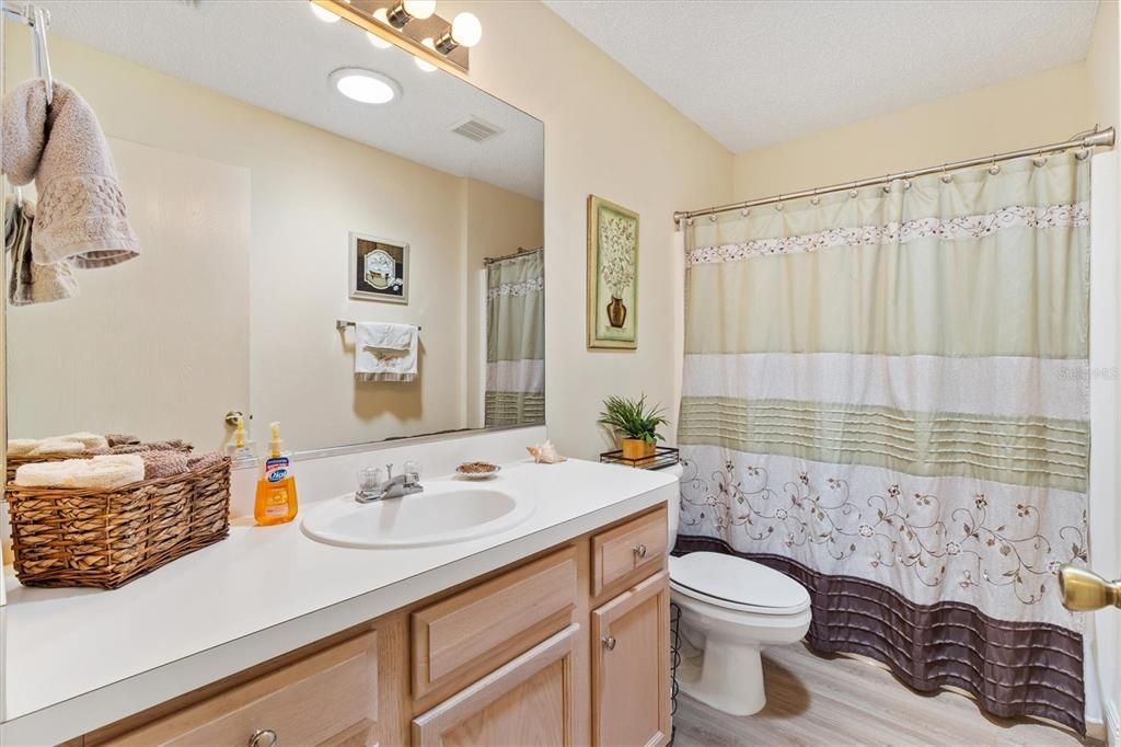 For Sale: $298,888 (3 beds, 2 baths, 1224 Square Feet)