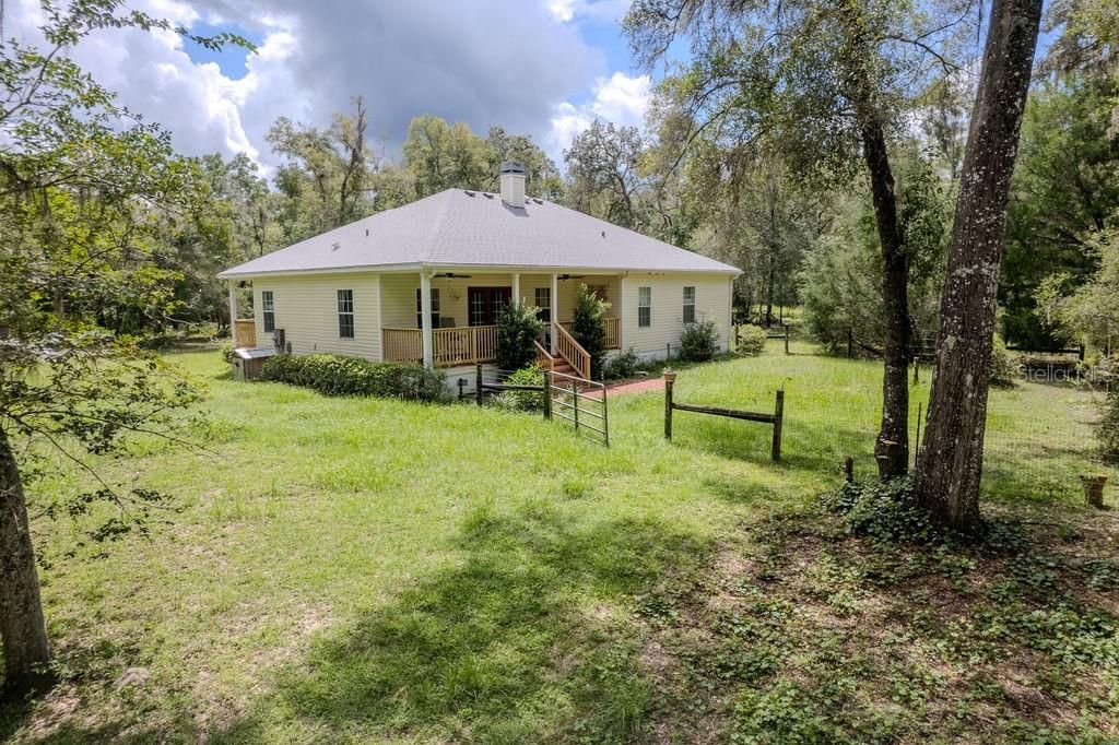 For Sale: $339,000 (3 beds, 2 baths, 1740 Square Feet)