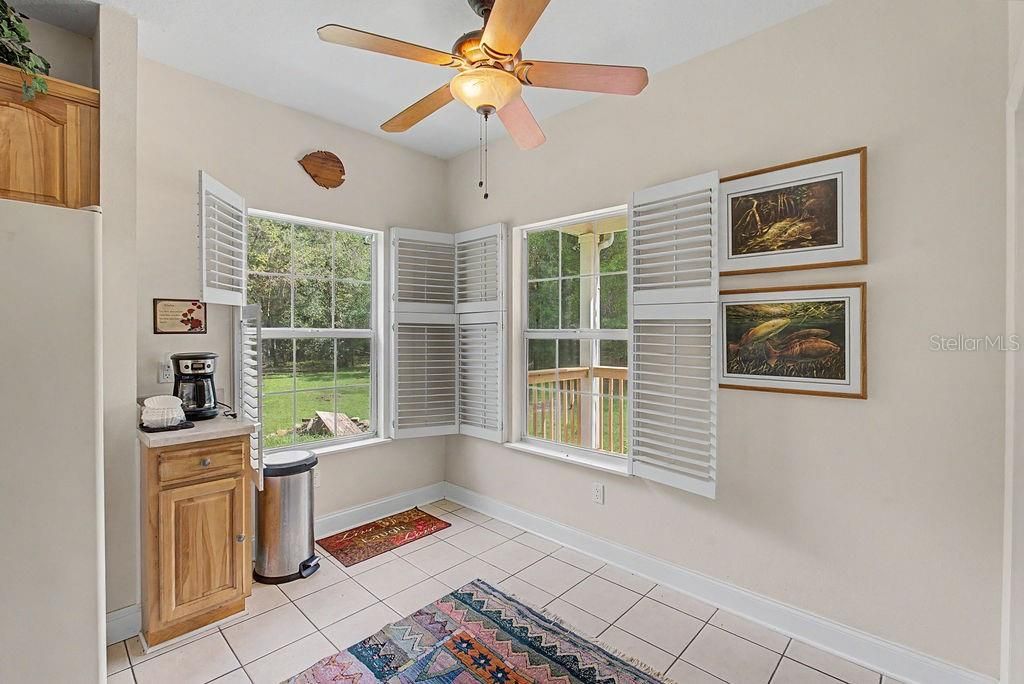 For Sale: $339,000 (3 beds, 2 baths, 1740 Square Feet)