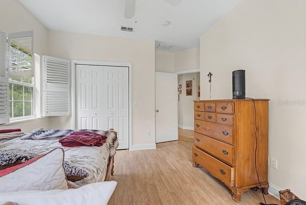 For Sale: $339,000 (3 beds, 2 baths, 1740 Square Feet)