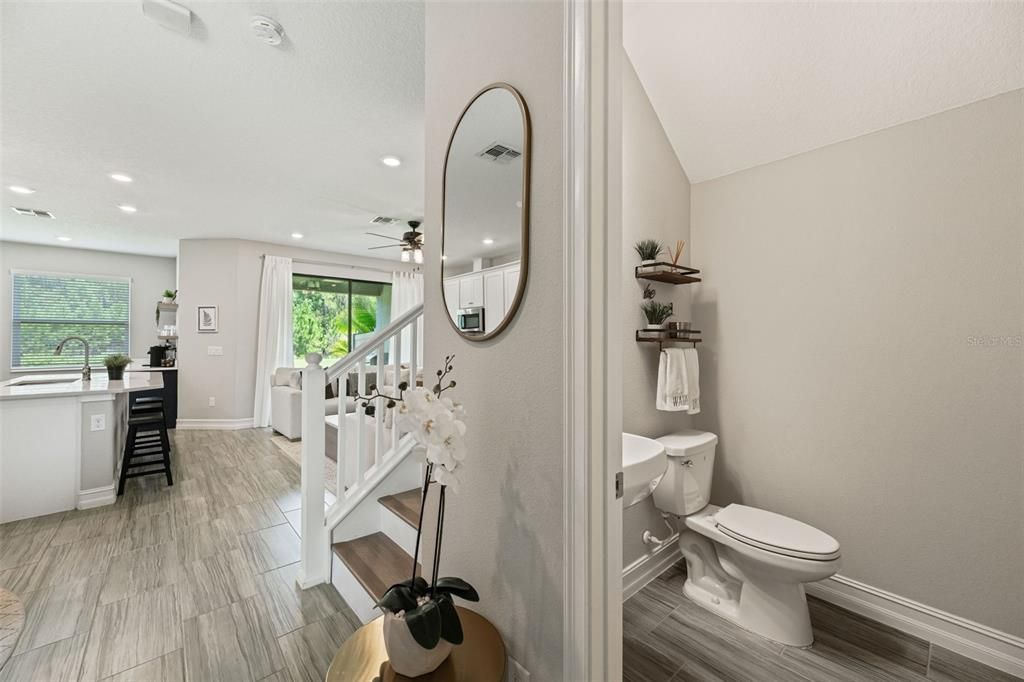 Activo con contrato: $375,000 (3 camas, 2 baños, 1827 Pies cuadrados)