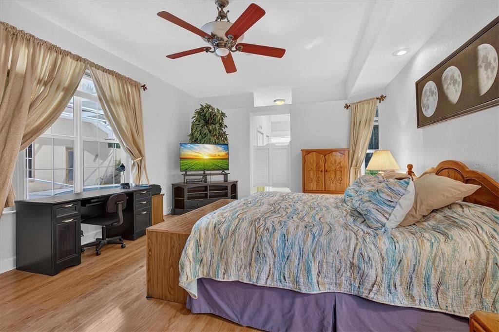 En Venta: $599,900 (3 camas, 3 baños, 2509 Pies cuadrados)