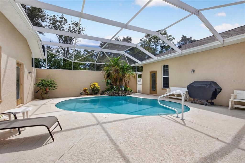 En Venta: $599,900 (3 camas, 3 baños, 2509 Pies cuadrados)