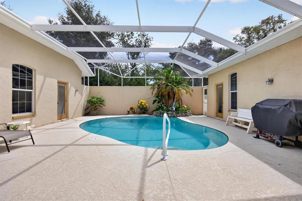 En Venta: $599,900 (3 camas, 3 baños, 2509 Pies cuadrados)