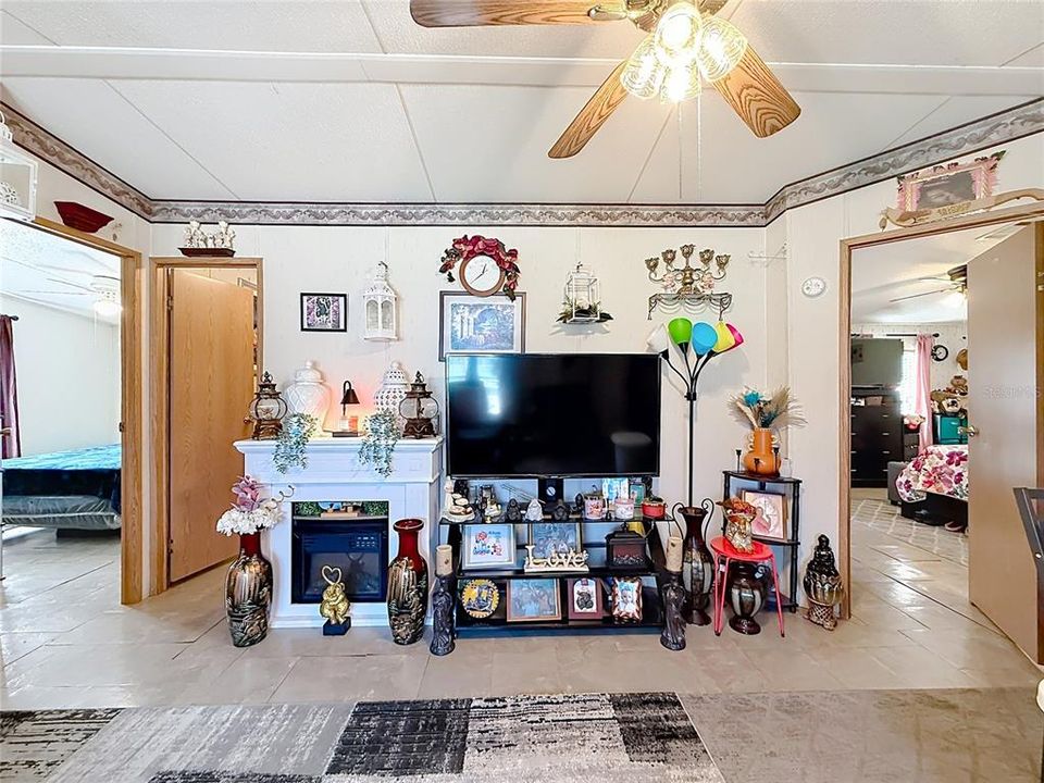 En Venta: $184,900 (3 camas, 2 baños, 1188 Pies cuadrados)