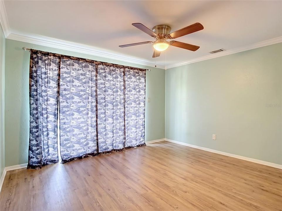 For Sale: $305,000 (3 beds, 2 baths, 1629 Square Feet)