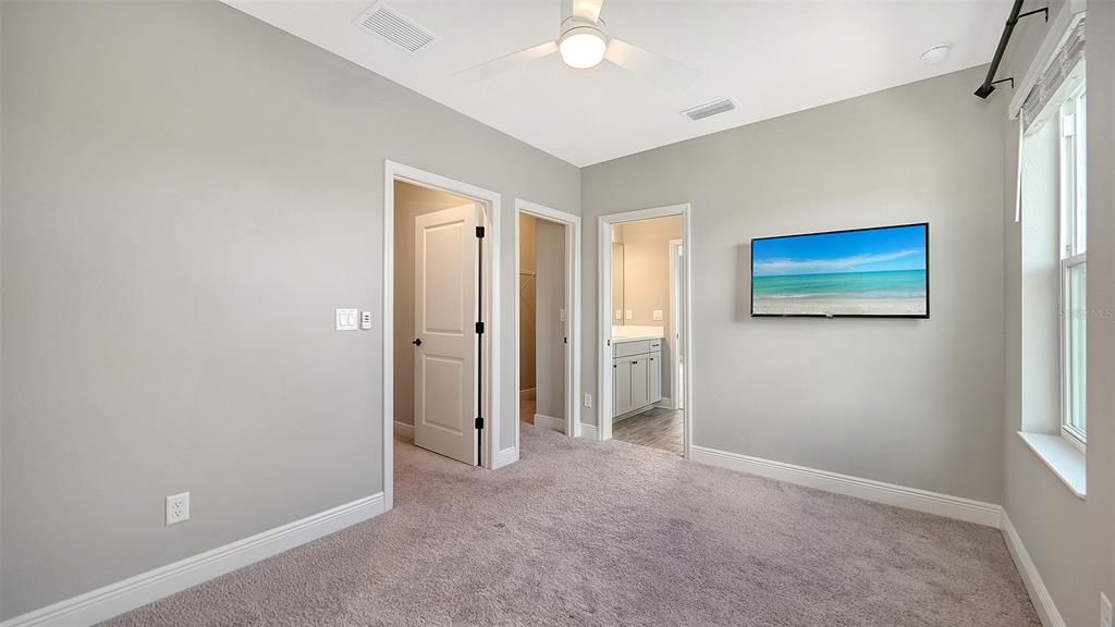 For Sale: $928,000 (4 beds, 4 baths, 3019 Square Feet)