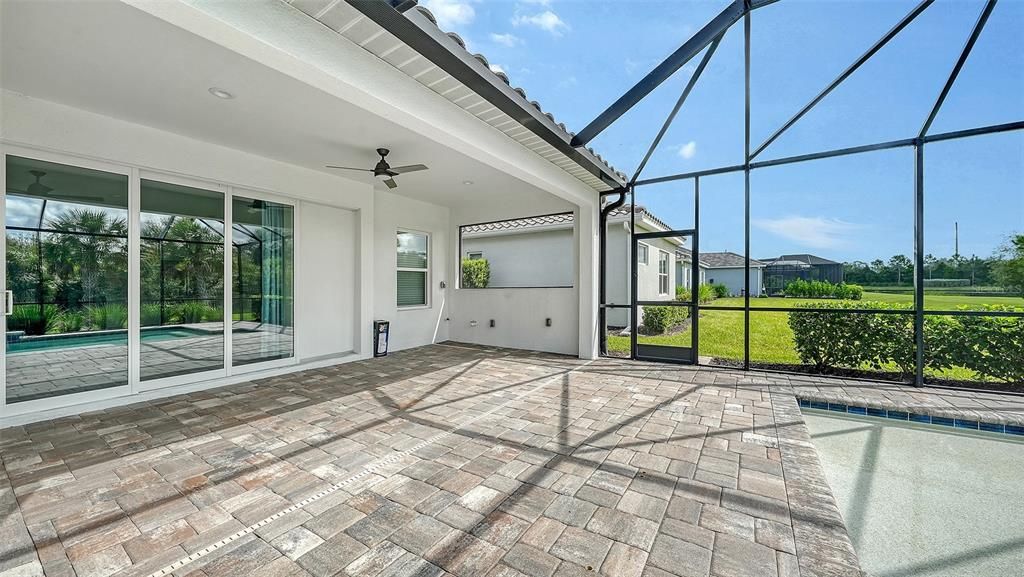 For Sale: $928,000 (4 beds, 4 baths, 3019 Square Feet)