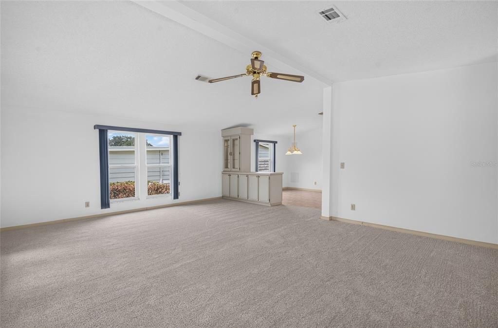 For Sale: $174,900 (2 beds, 2 baths, 1436 Square Feet)