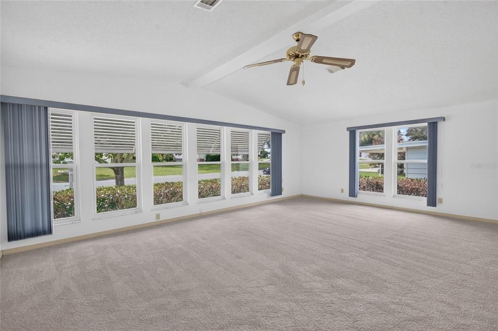 For Sale: $174,900 (2 beds, 2 baths, 1436 Square Feet)