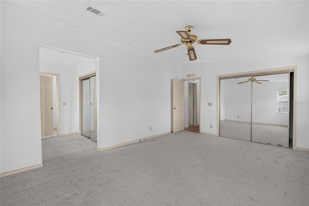 For Sale: $174,900 (2 beds, 2 baths, 1436 Square Feet)