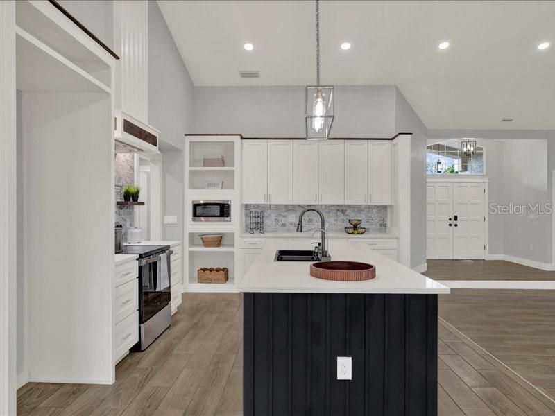 En Venta: $509,900 (4 camas, 2 baños, 2346 Pies cuadrados)